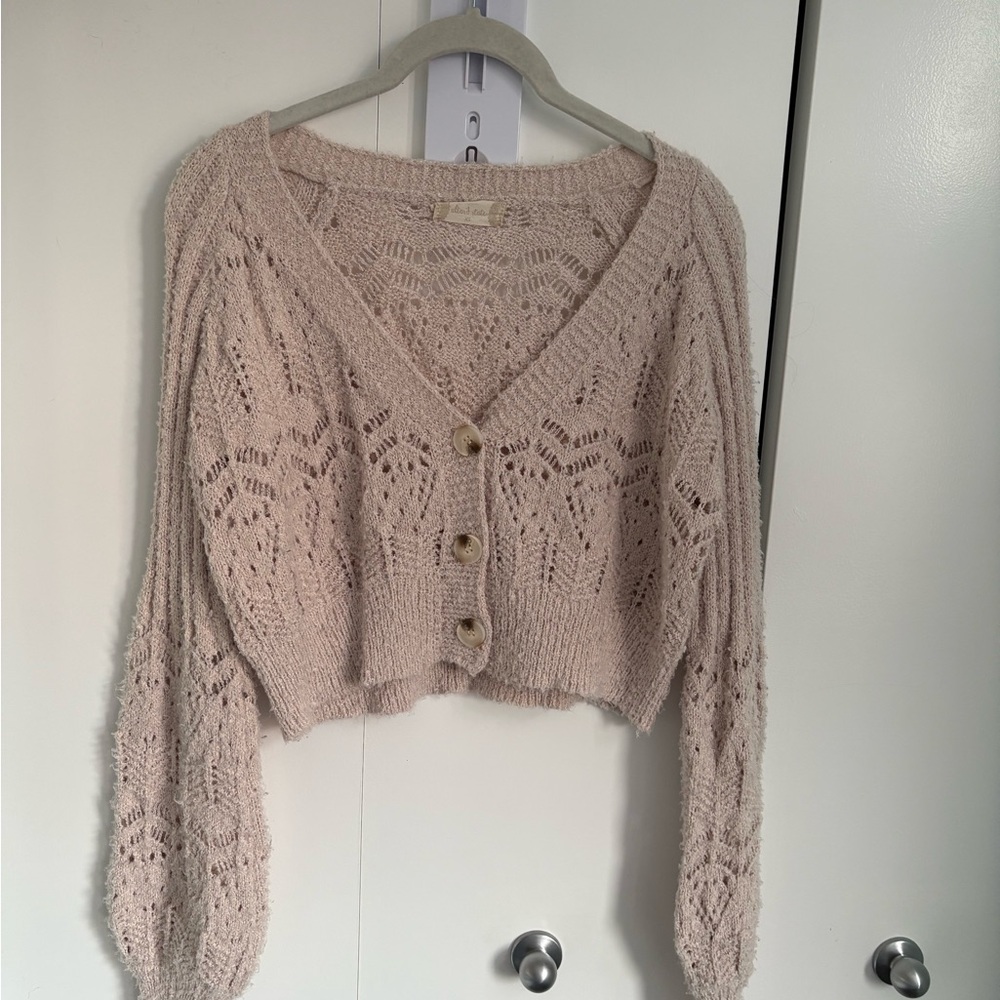 Altar'd State oatmeal Open-Knit Cropped V-Neck Cardigan